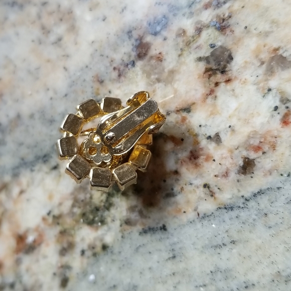 Vintage TULIP Brooch and Clip Earrings Set - Picture 3 of 5